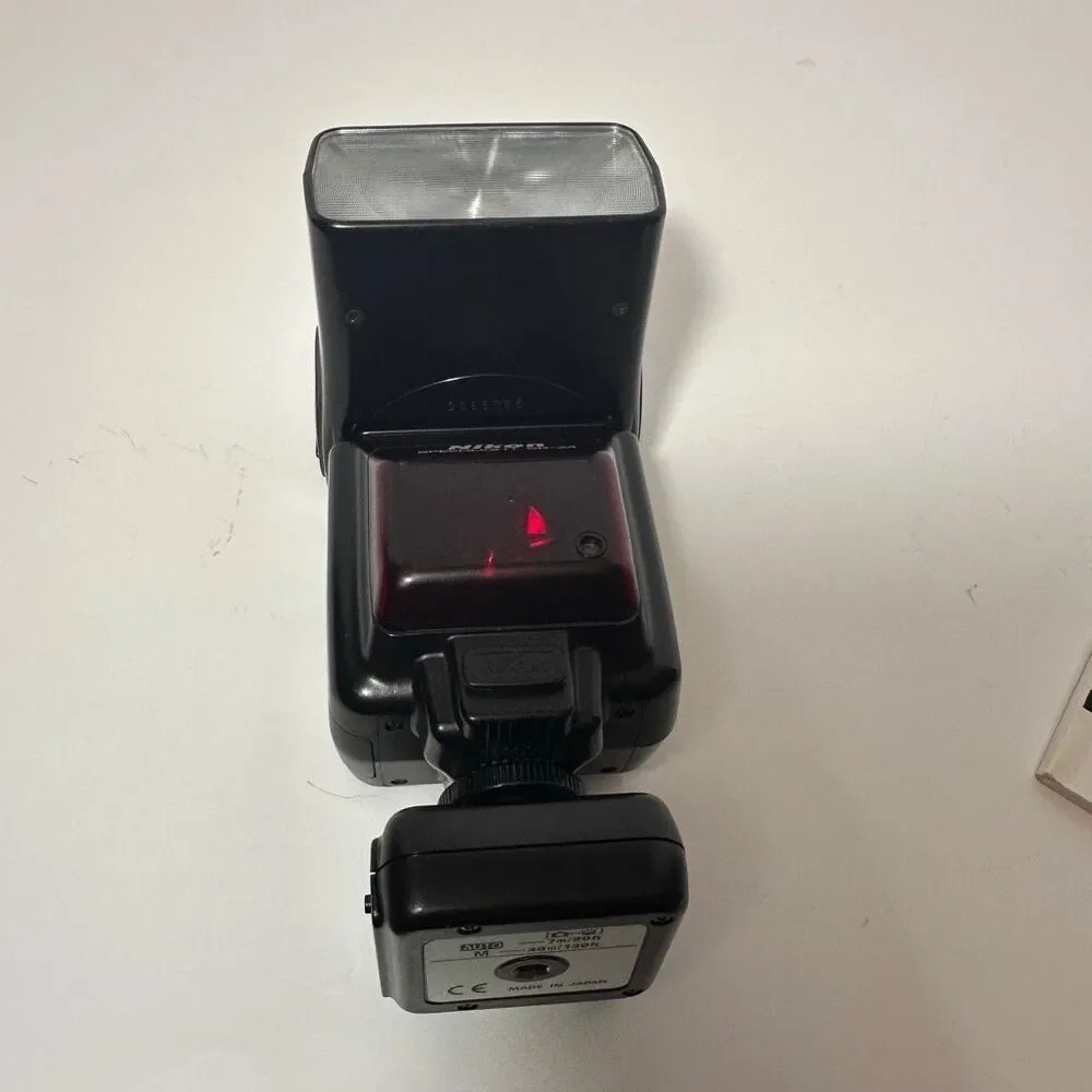 Nikon SB-24 Speedlight Electronic Flash With Instructions
